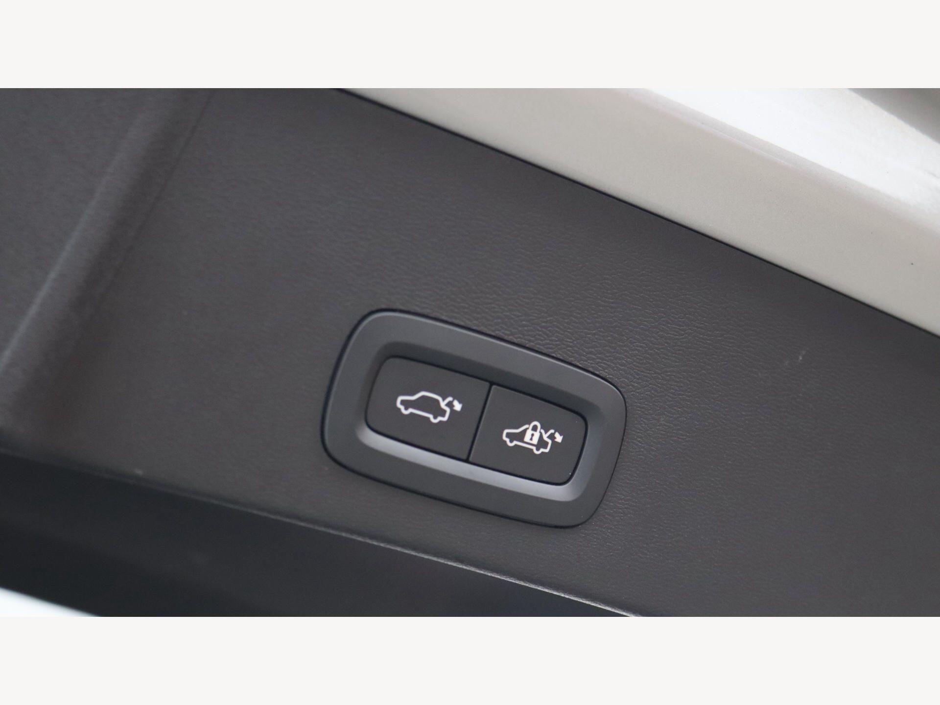 Volvo XC40 view 33