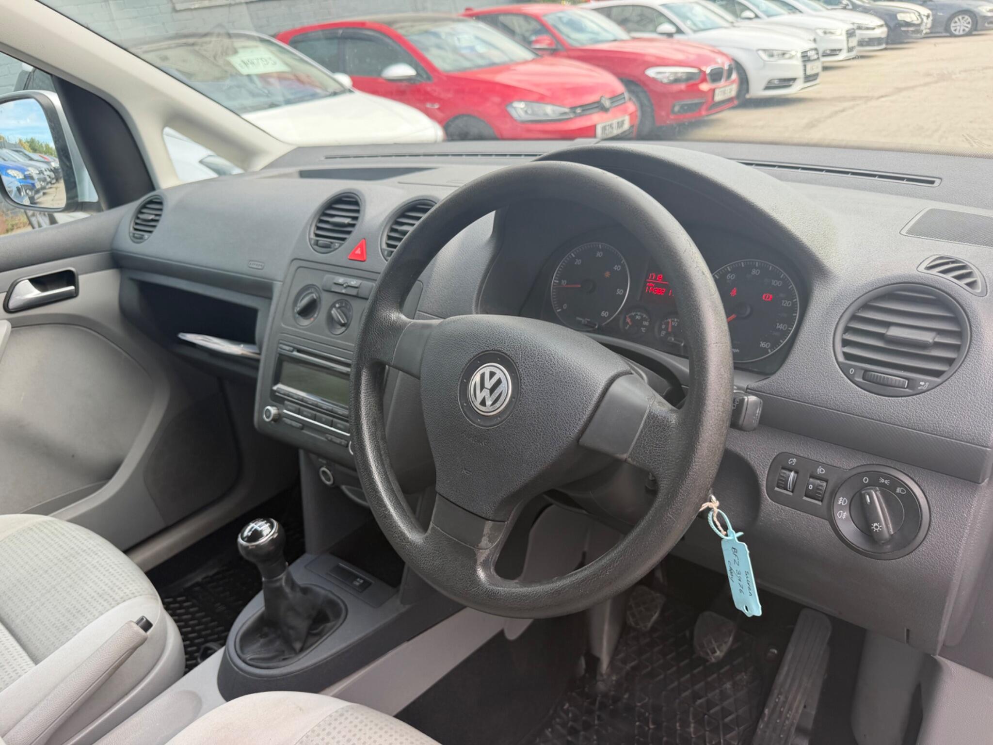 Volkswagen Caddy Maxi Life view 11