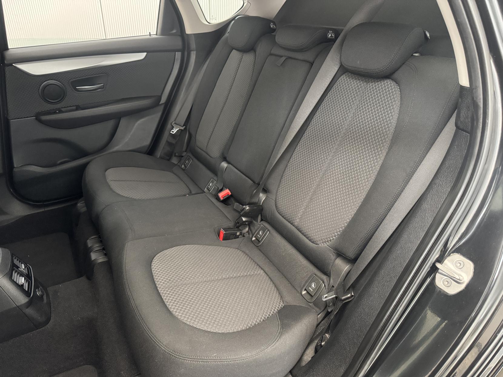 BMW 2 Series Active Tourer view 73