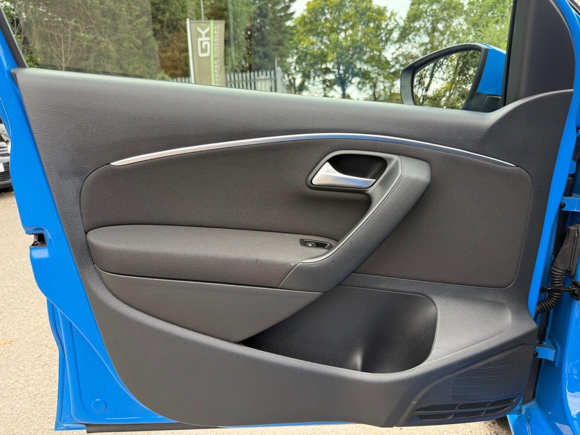 Volkswagen Polo view 25