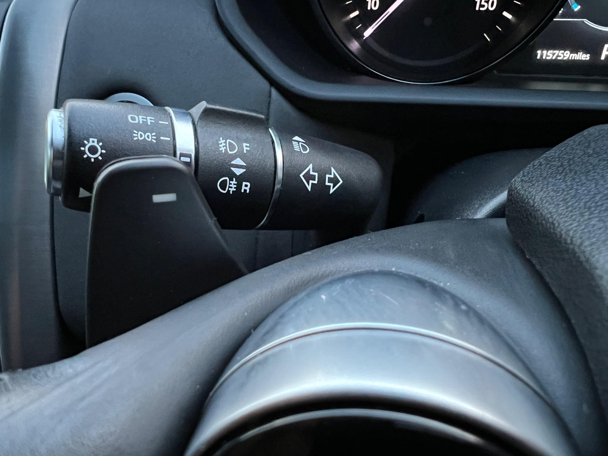 Land Rover Discovery view 38
