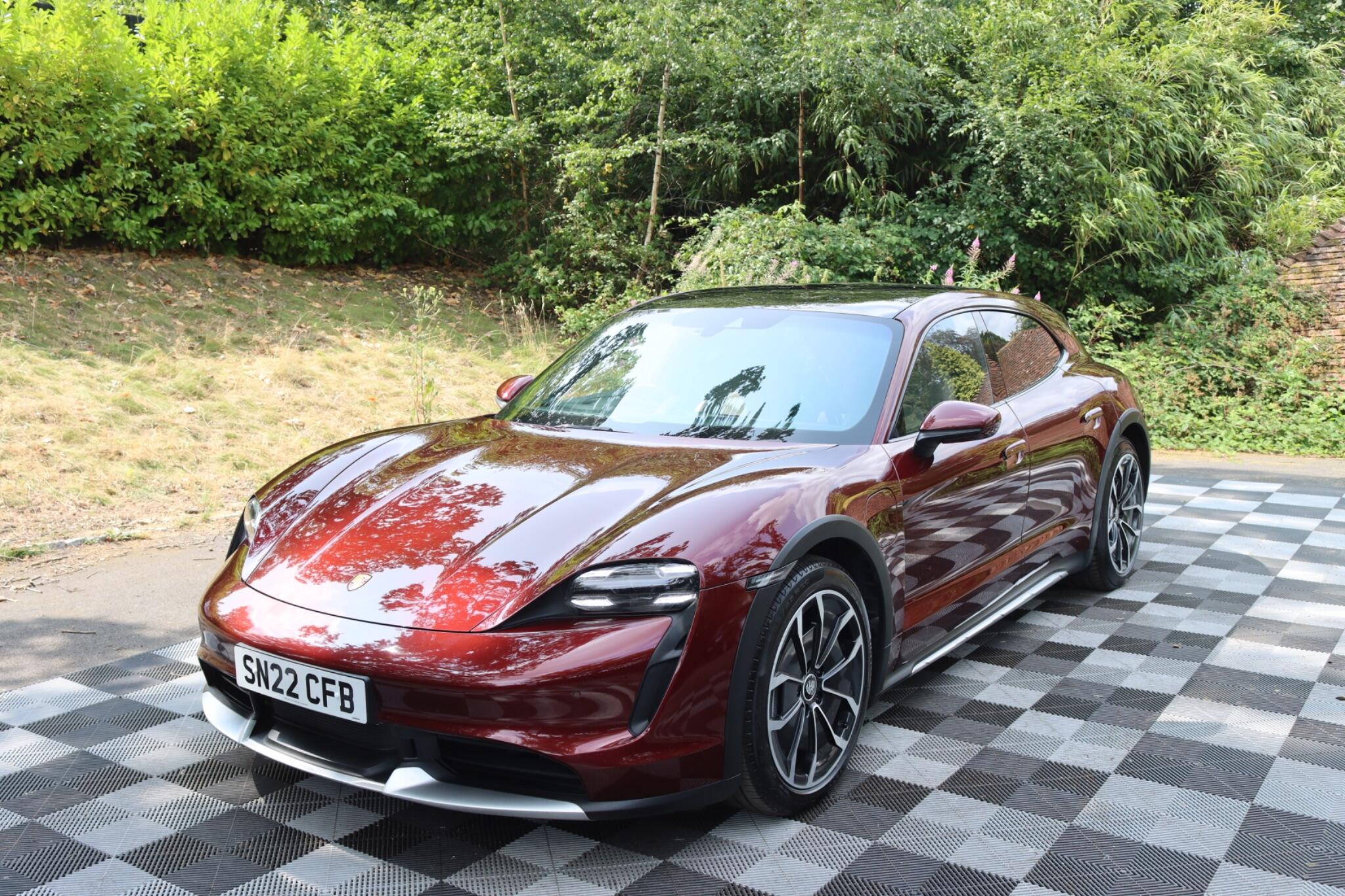 Porsche Taycan view 20