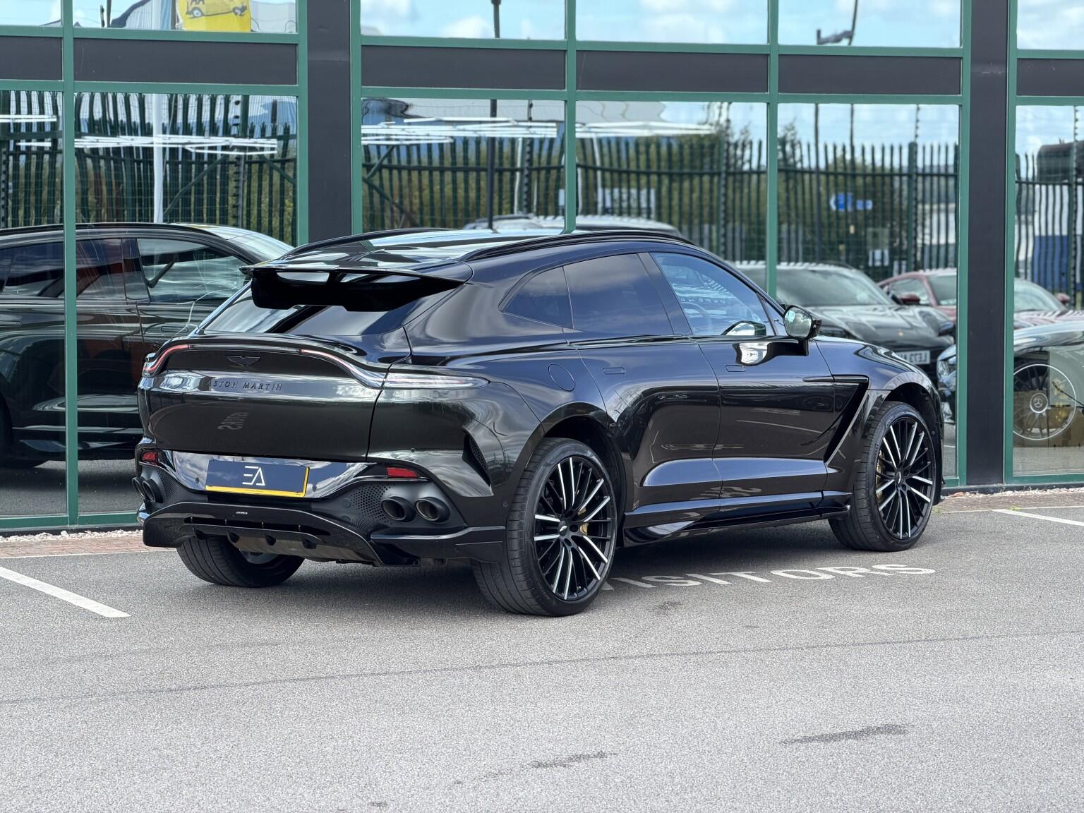 Aston Martin DBX view 38