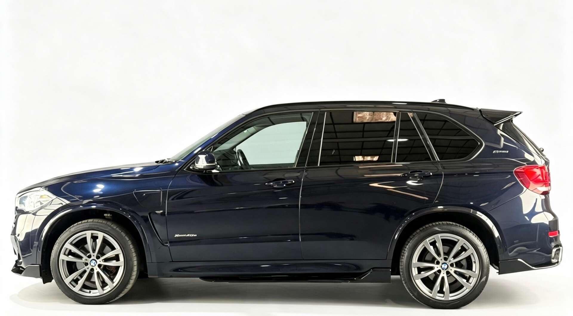 BMW X5 view 10
