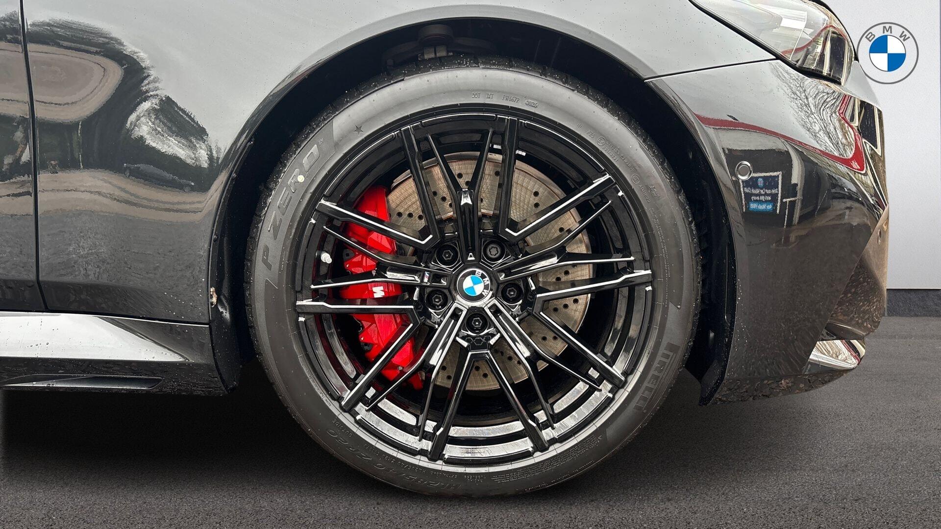 BMW M5 view 14