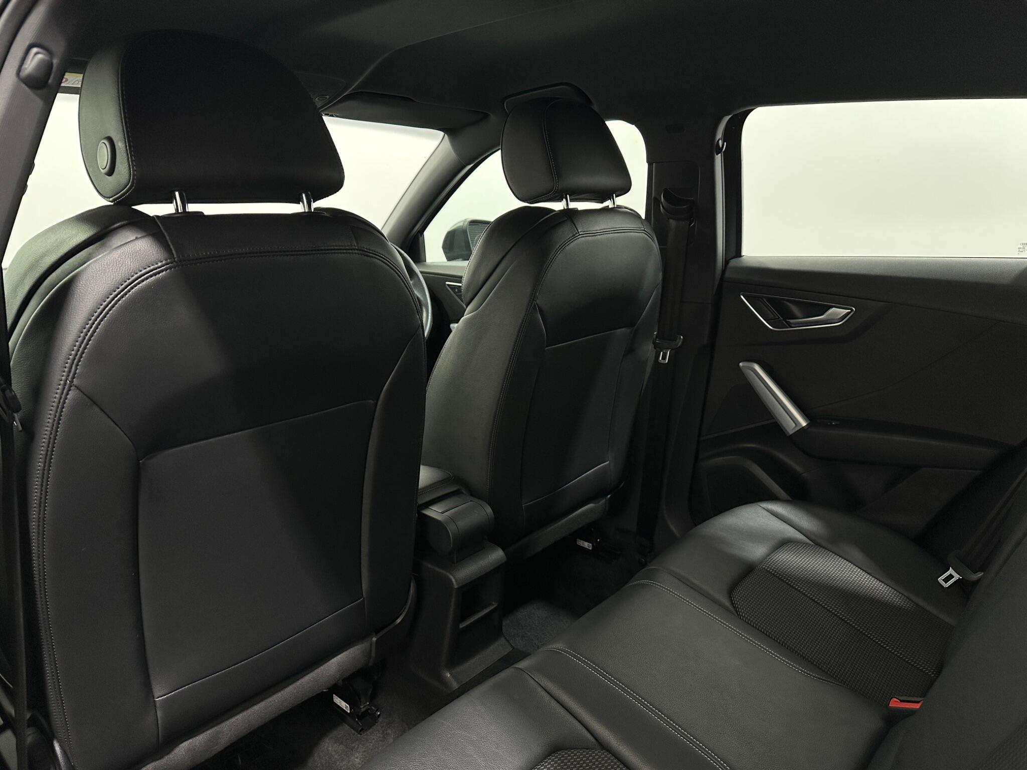 Audi Q2 view 38