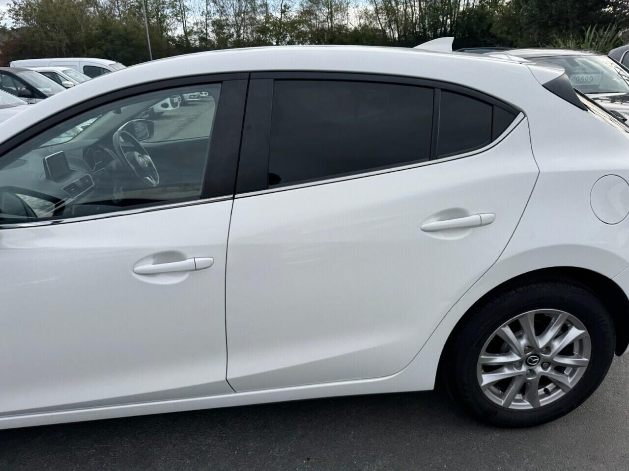 Mazda Mazda3 view 47
