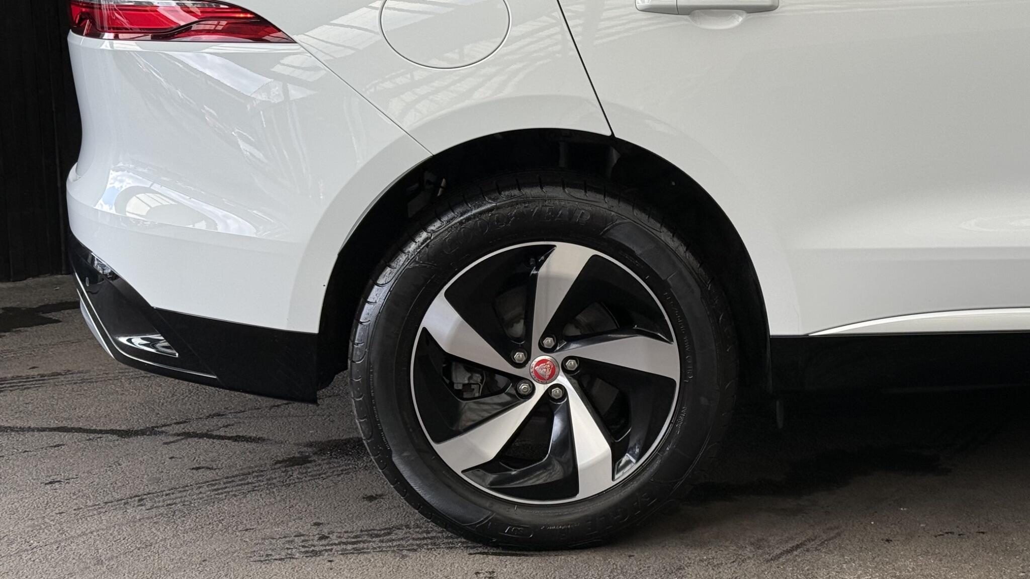 Jaguar F-Pace view 14