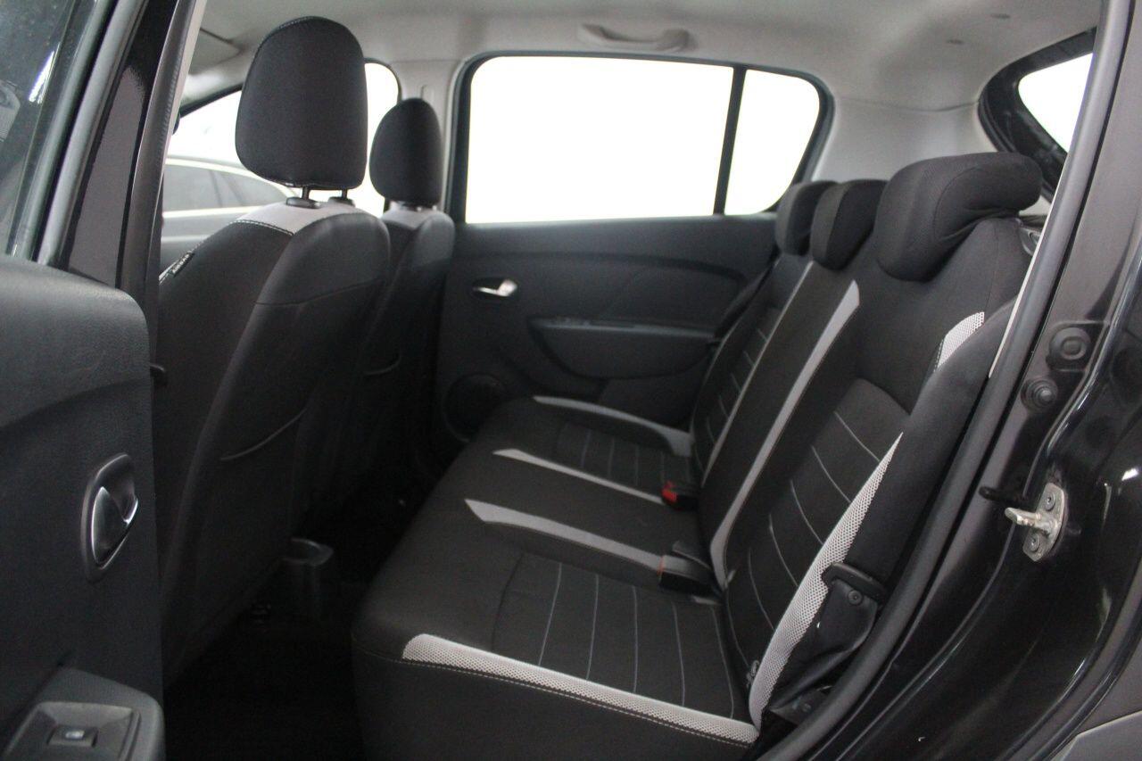 Dacia Sandero view 52