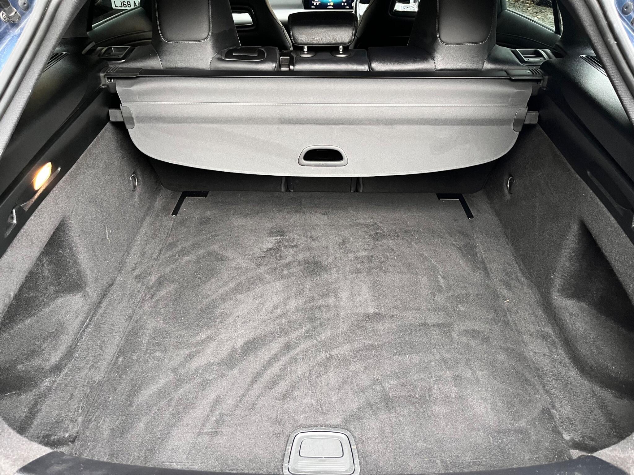 Mercedes-Benz CLA view 37