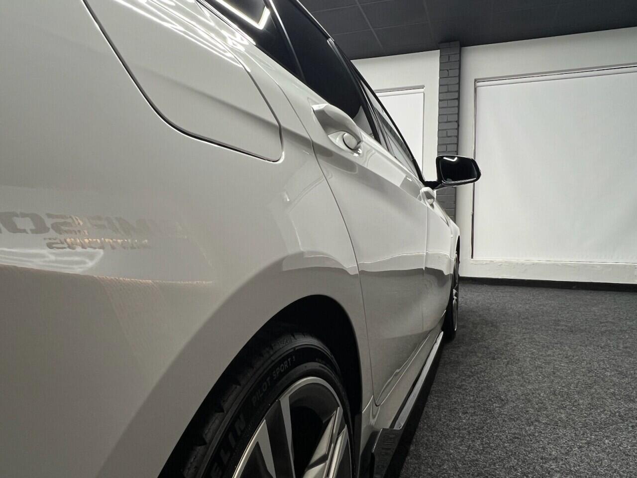 BMW 1 Series view 13