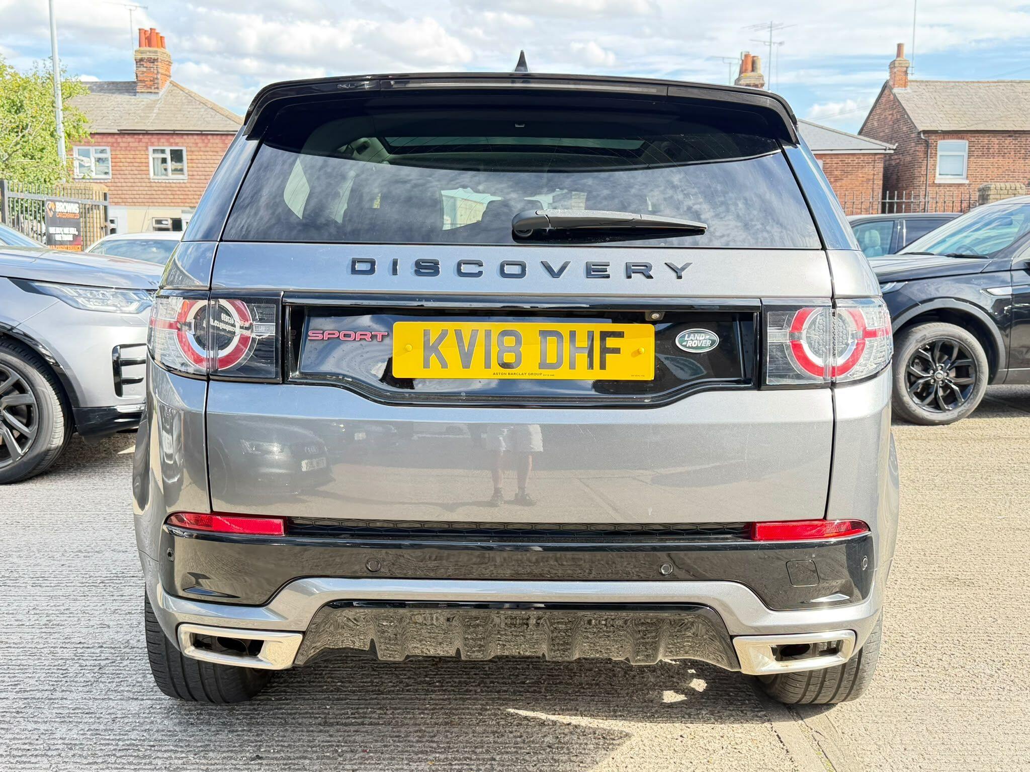 Land Rover Discovery Sport view 6