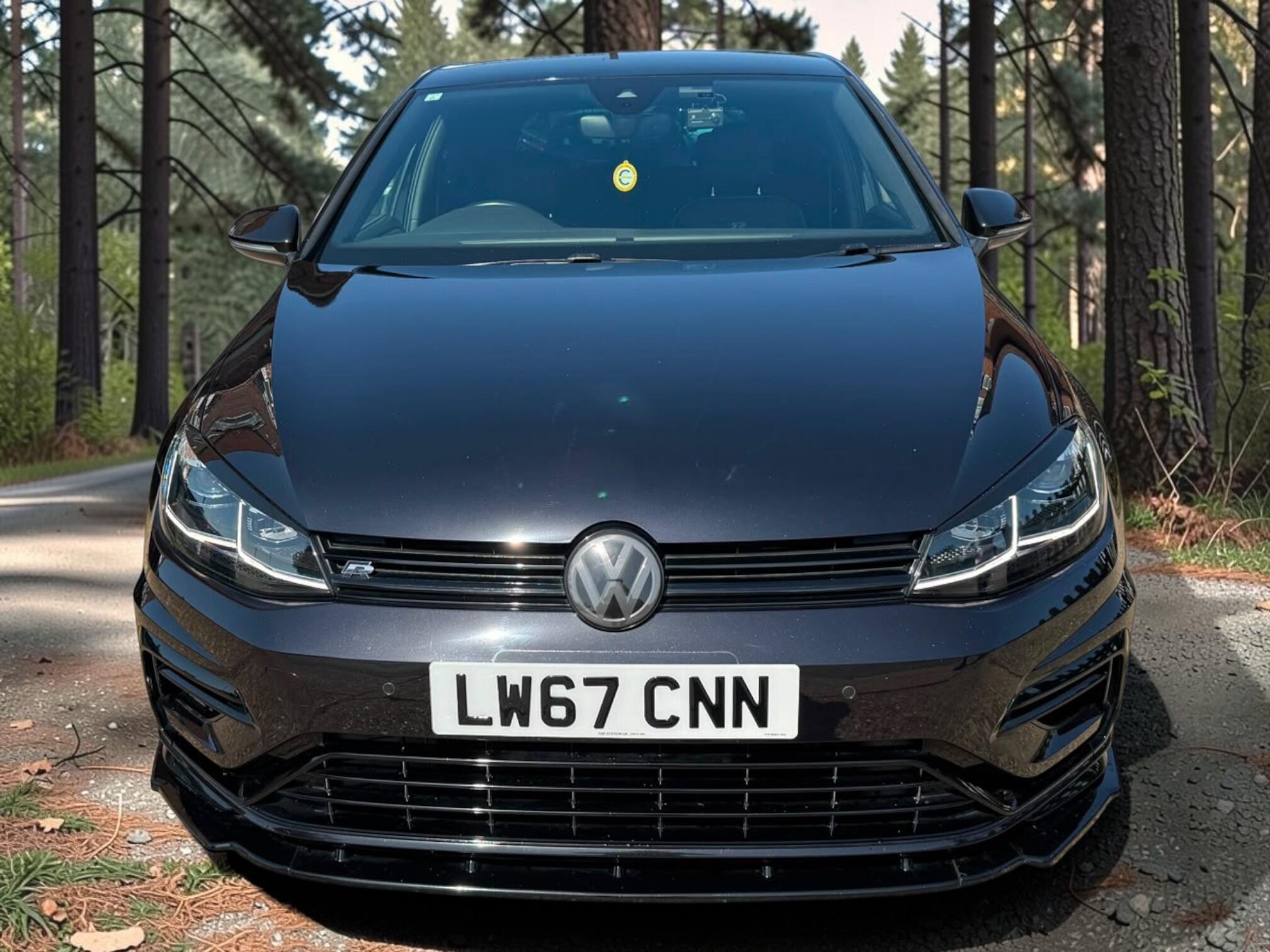 Volkswagen Golf view 2