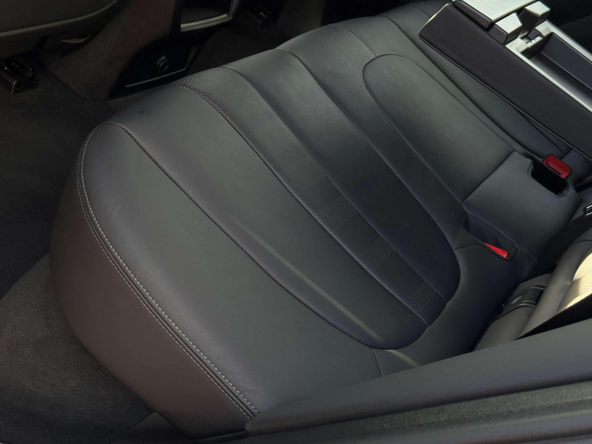 BMW X5 view 40