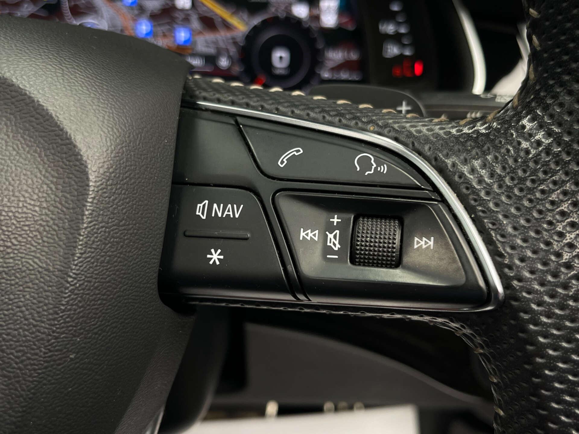 Audi Q7 view 28