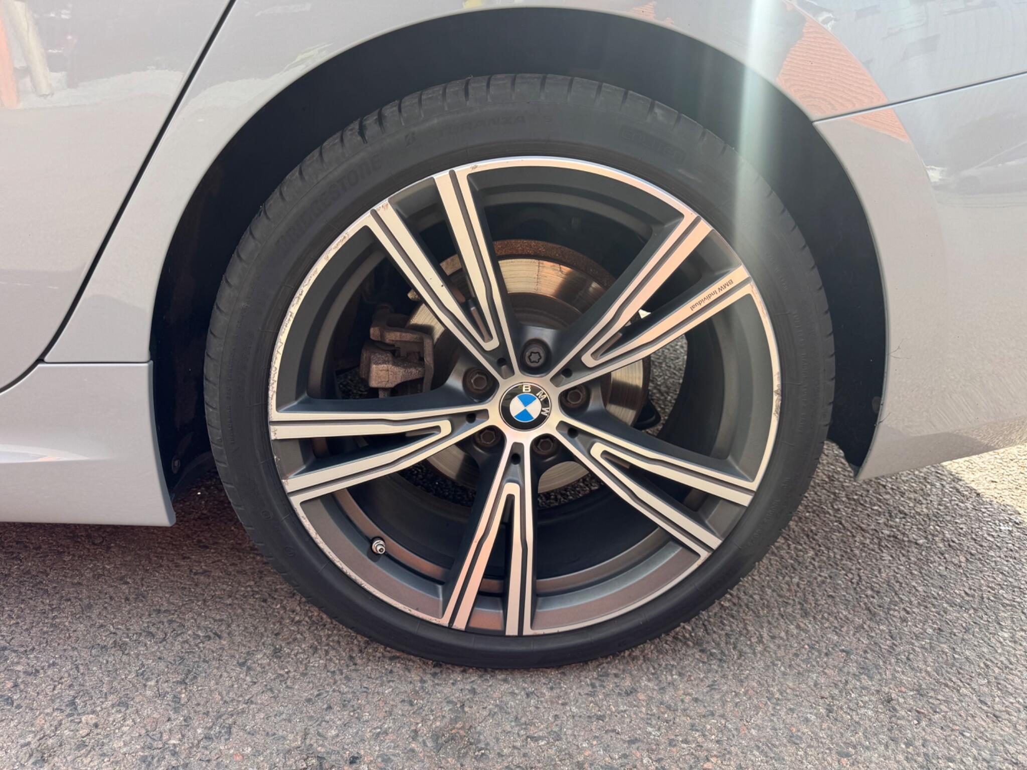 BMW 3 Series view 28
