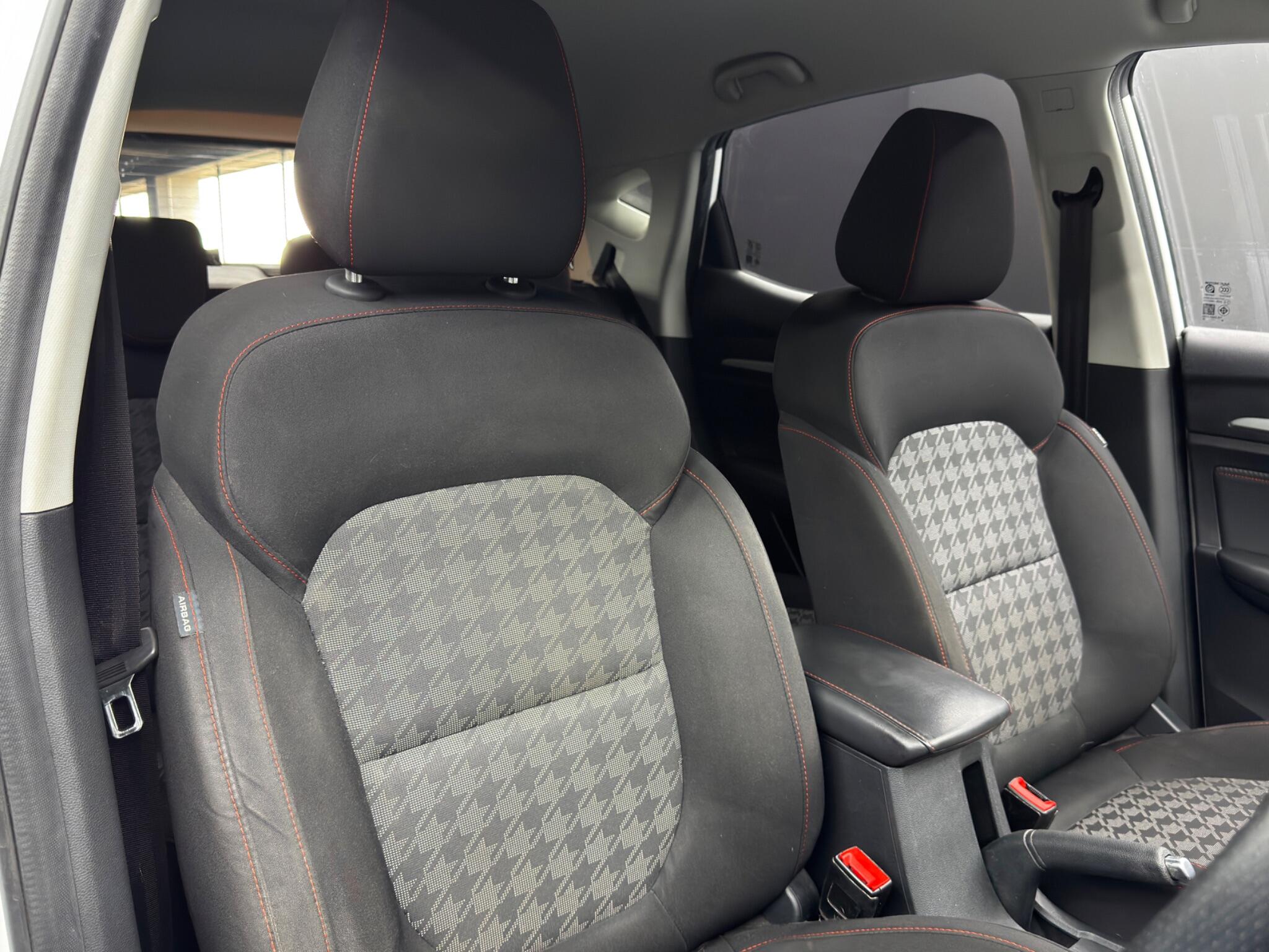 MG MG ZS view 12