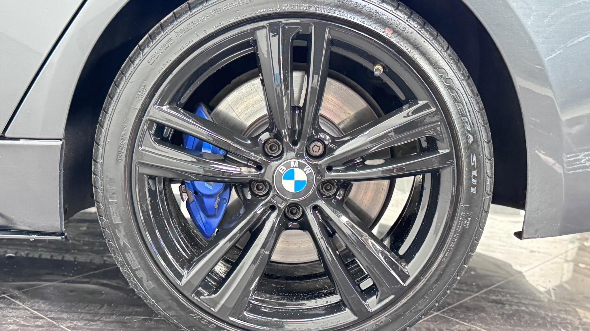 BMW 3 Series view 41