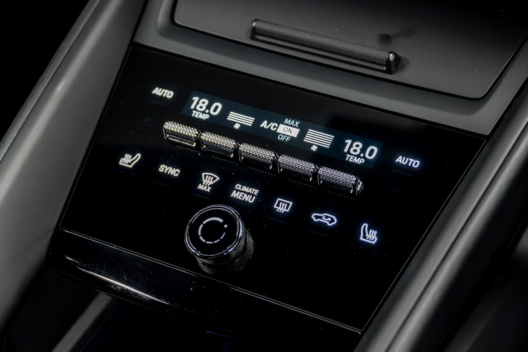 Porsche Macan view 30