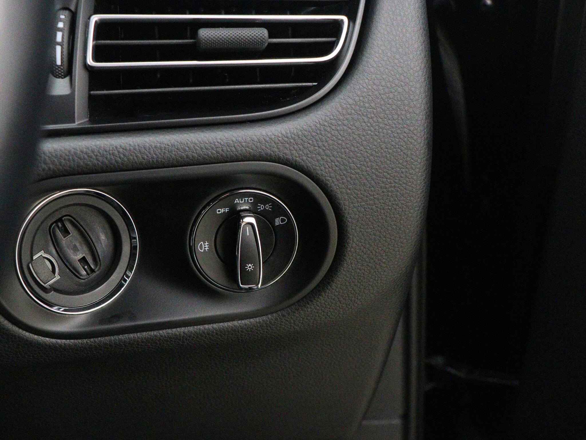Porsche Macan view 41