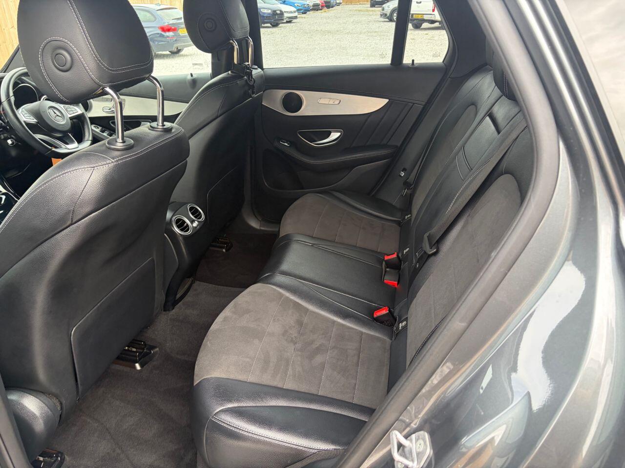 Mercedes-Benz GLC view 22