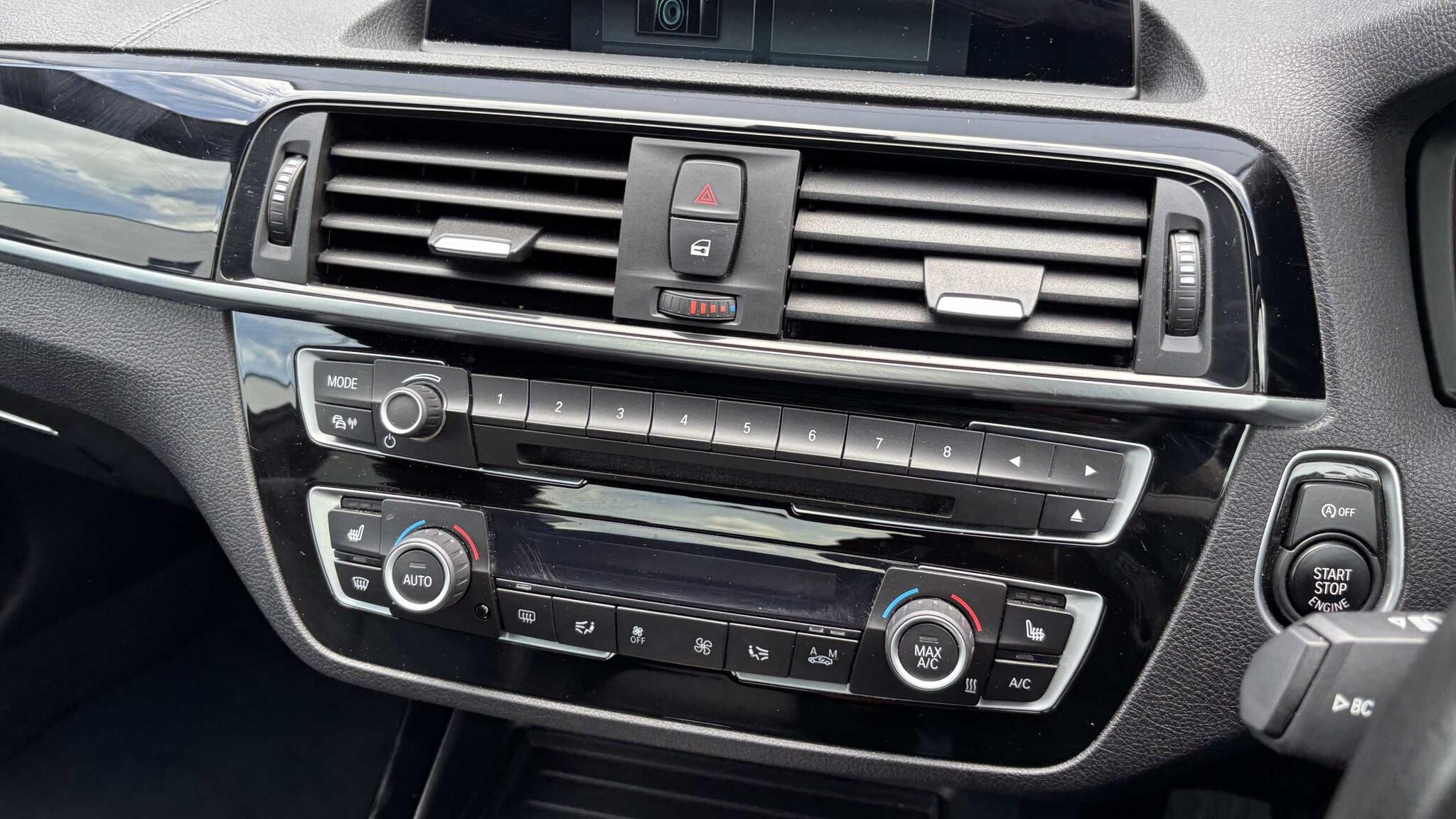 BMW 2 Series view 33