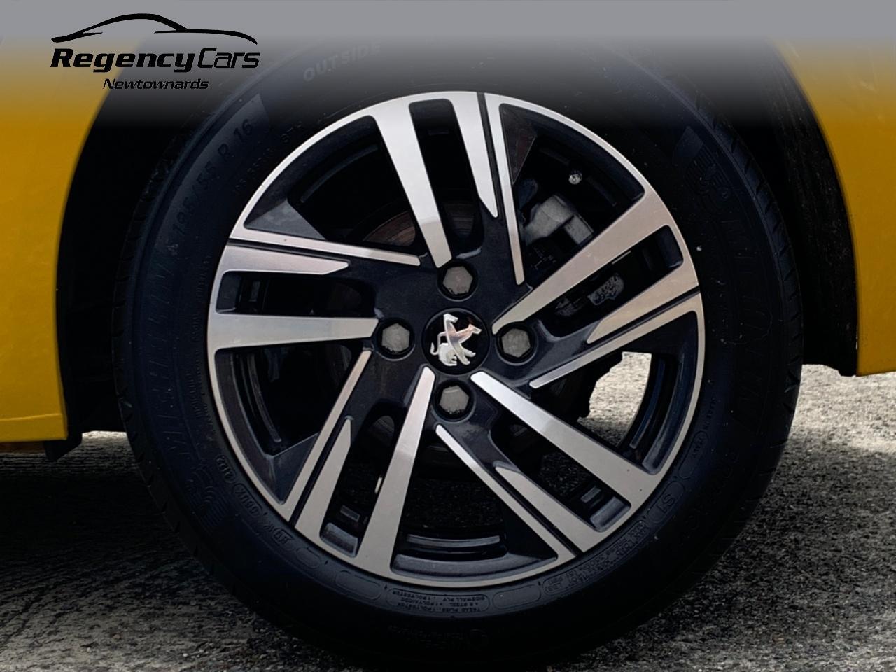 Peugeot 208 view 29