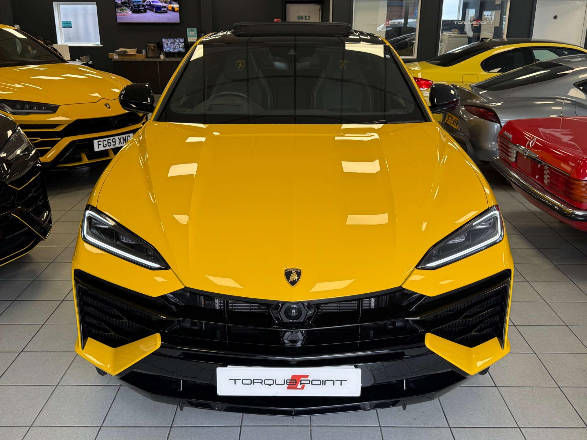Lamborghini Urus view 8