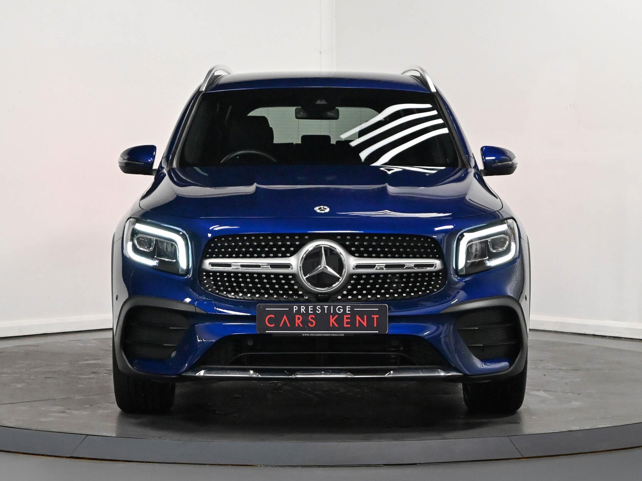 Mercedes-Benz GLB view 21