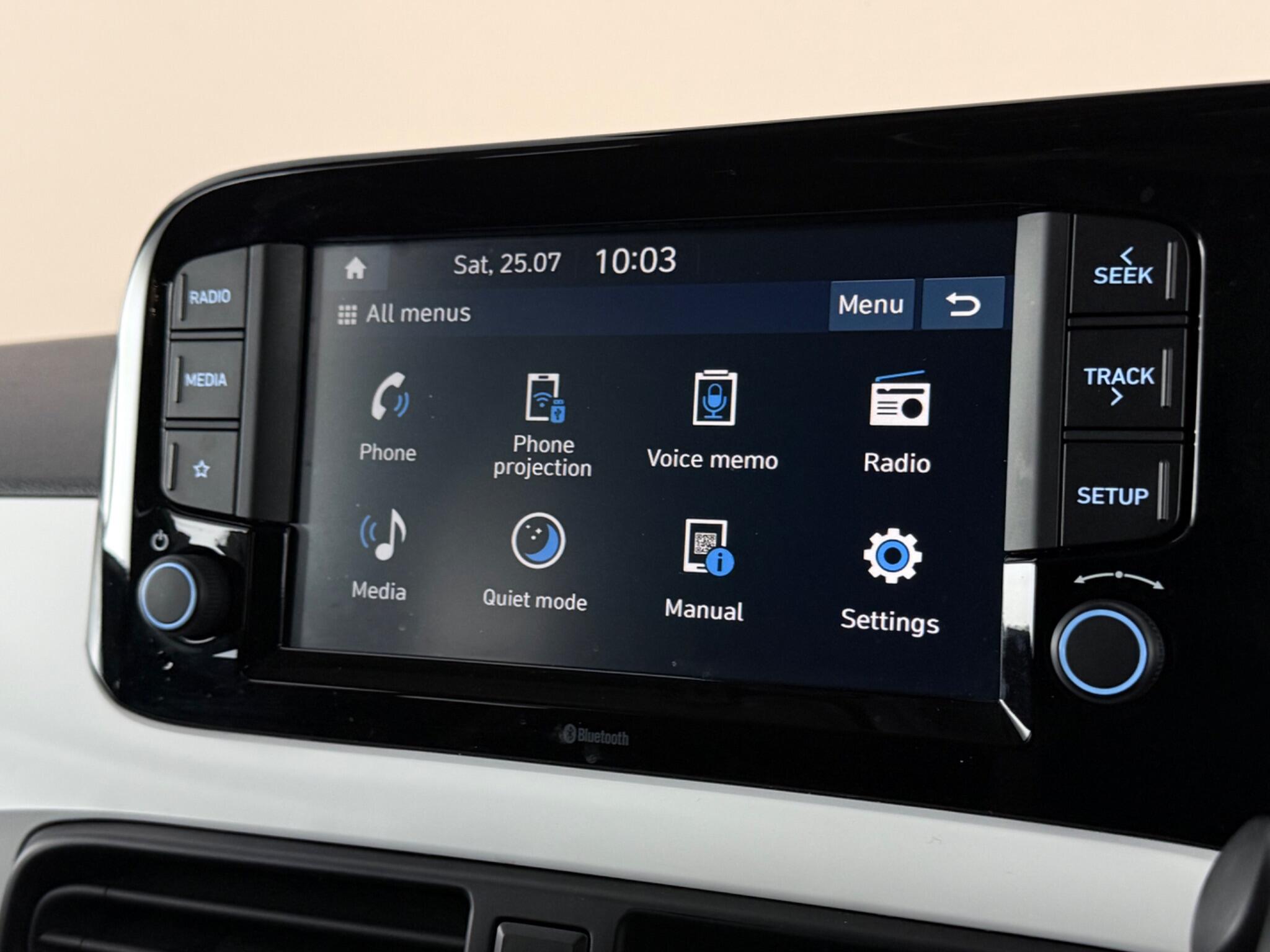 Hyundai i10 view 29
