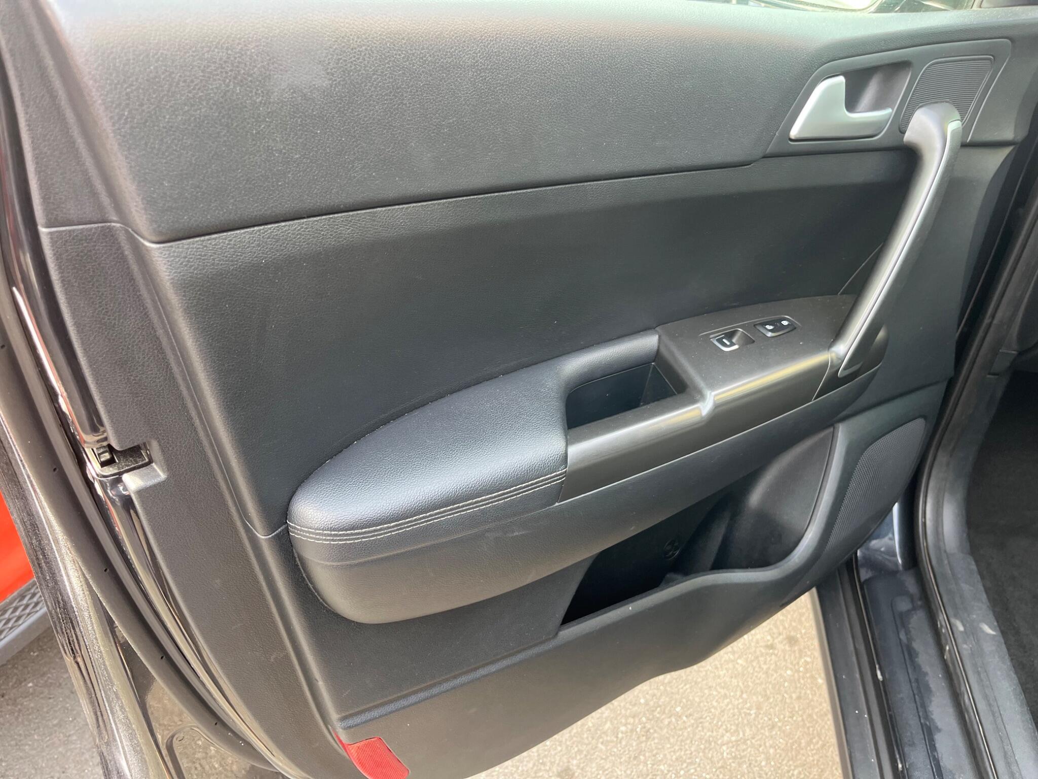Kia Sportage view 11