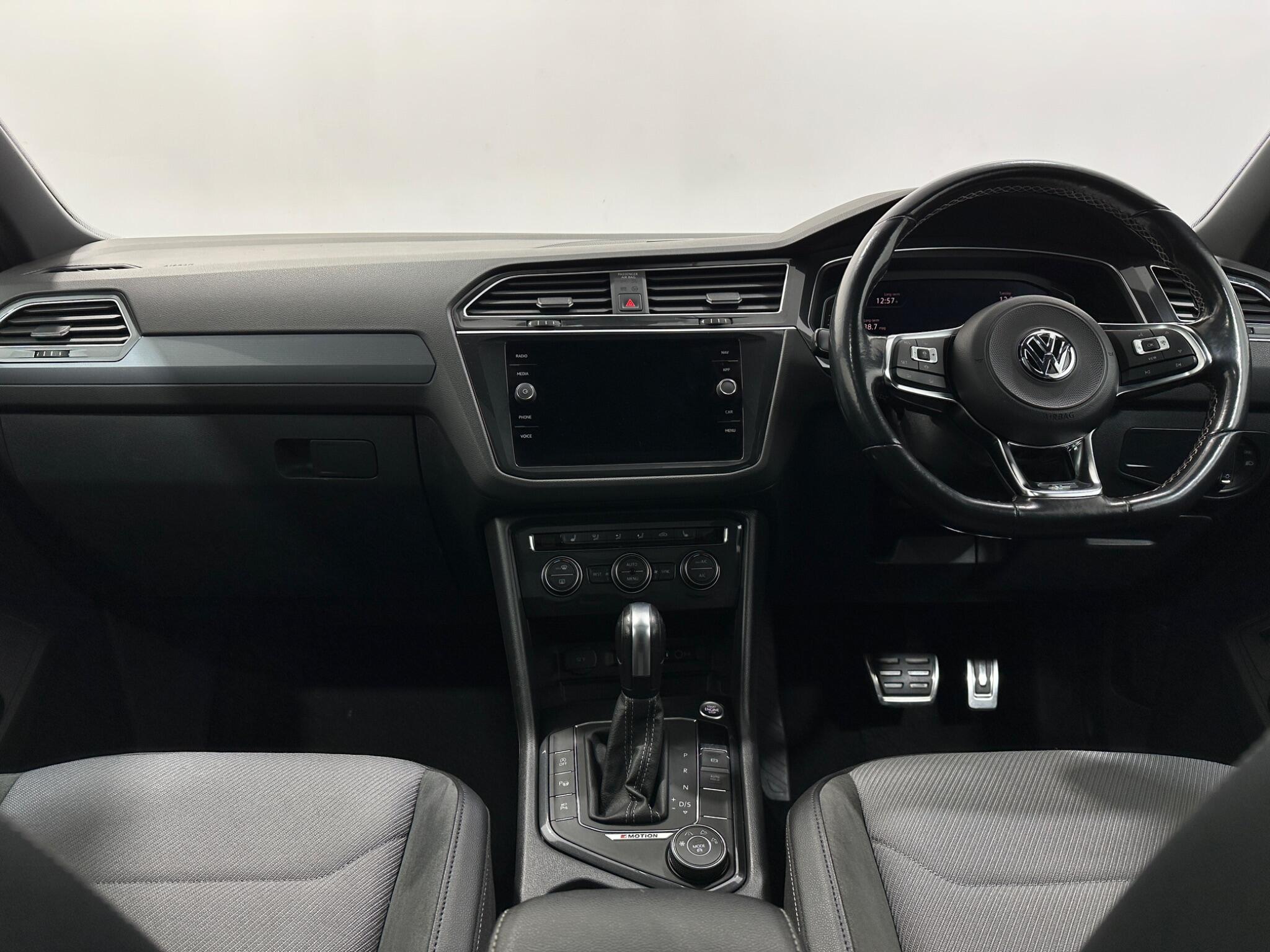 Volkswagen Tiguan view 20