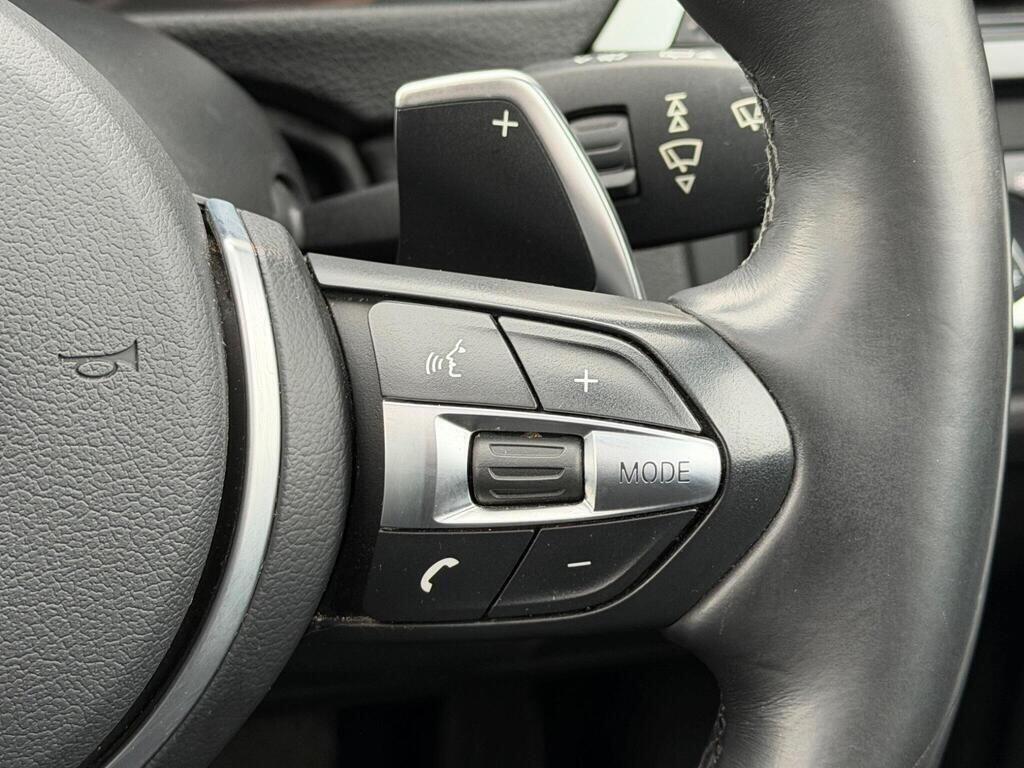 BMW 3 Series view 29