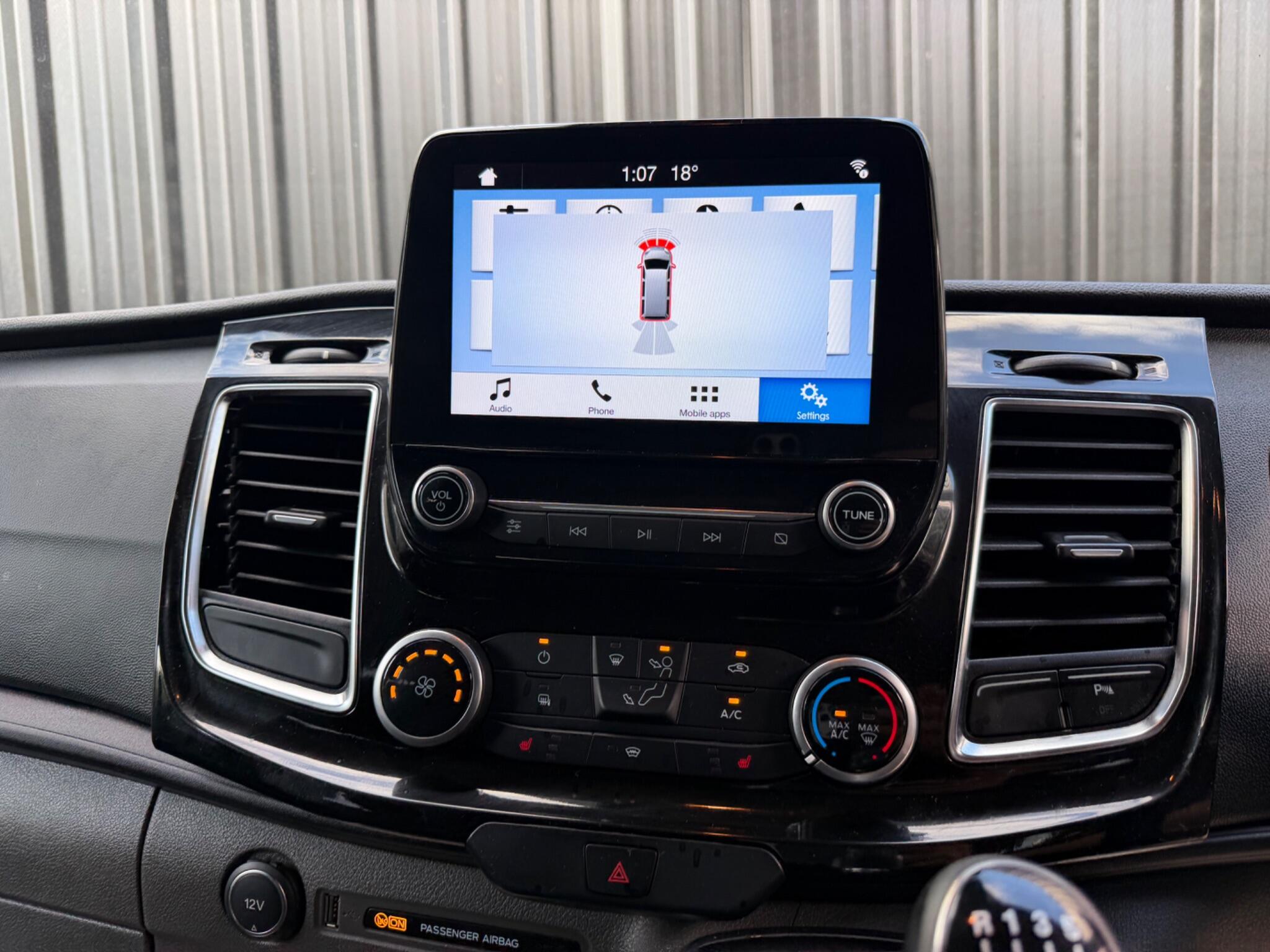 Ford Transit Custom view 25