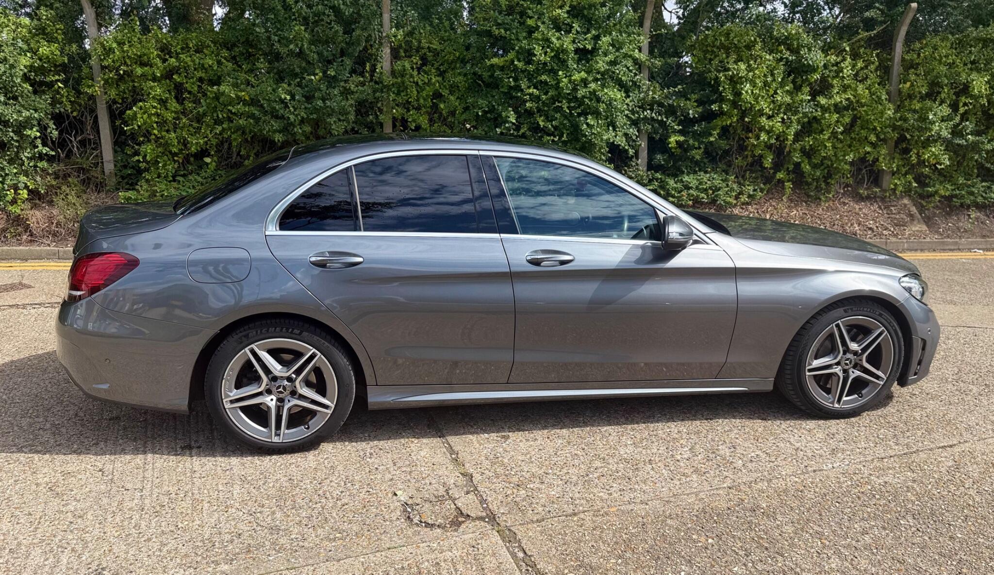 Mercedes-Benz C Class view 9