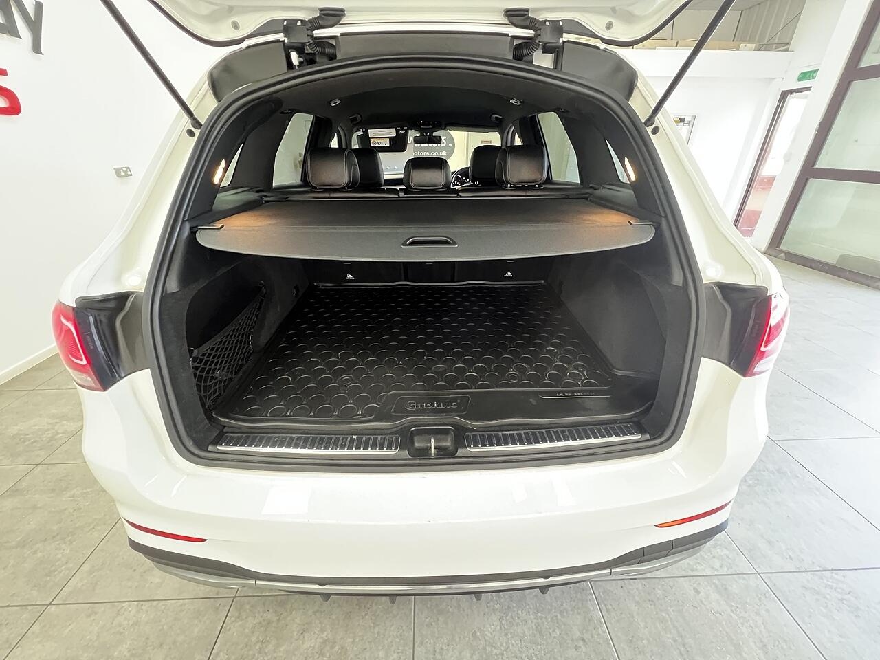 Mercedes-Benz GLC view 18