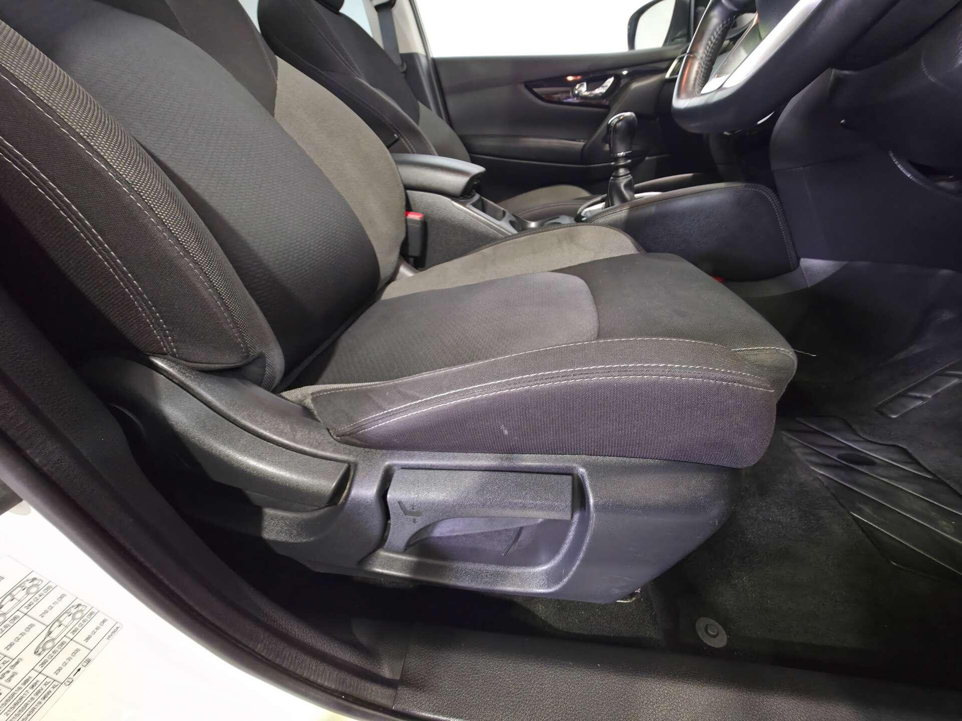 Nissan Qashqai view 18