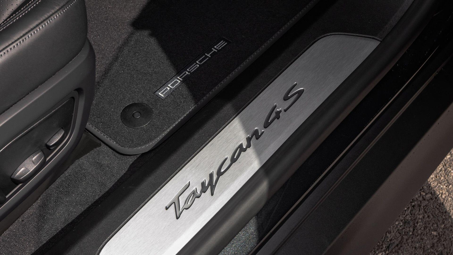 Porsche Taycan view 37