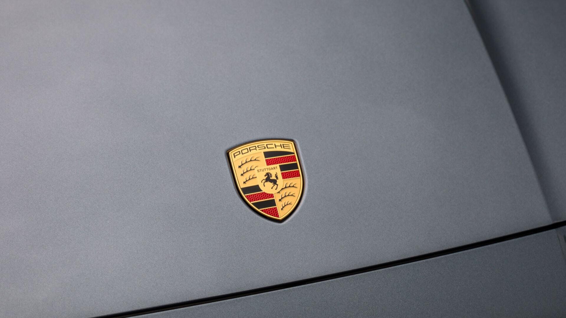 Porsche Cayenne view 37