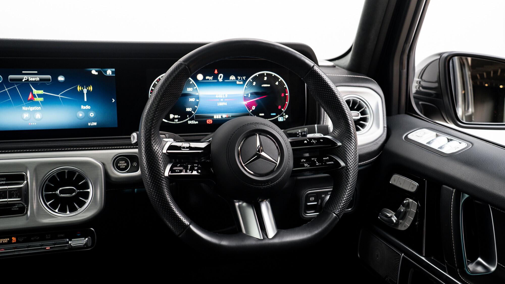 Mercedes-Benz G Class view 22