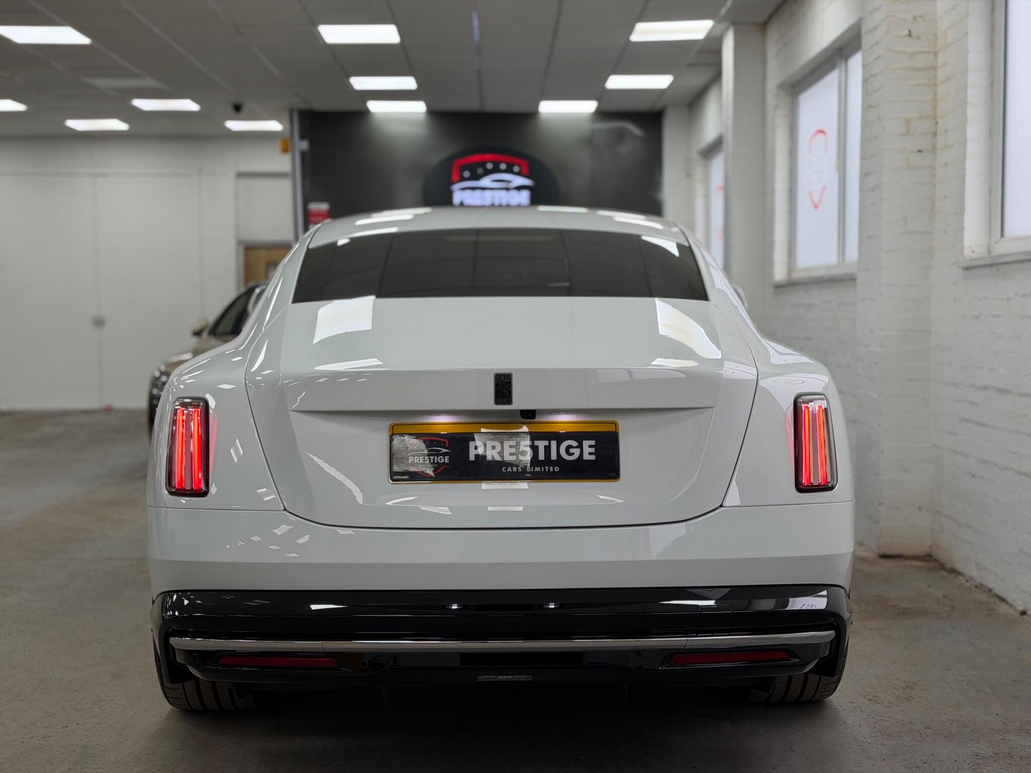 Rolls-Royce Spectre view 48
