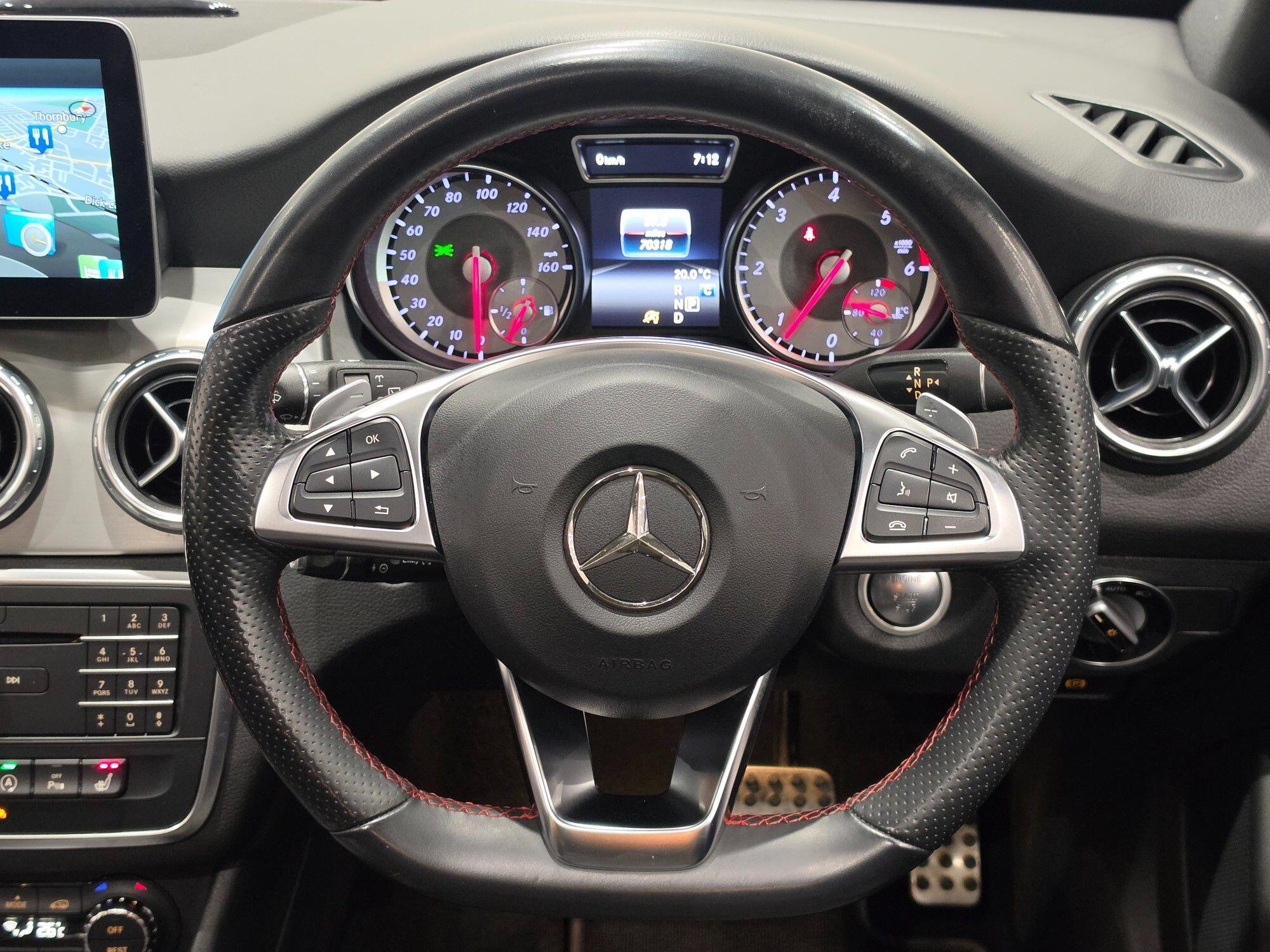 Mercedes-Benz GLA view 36