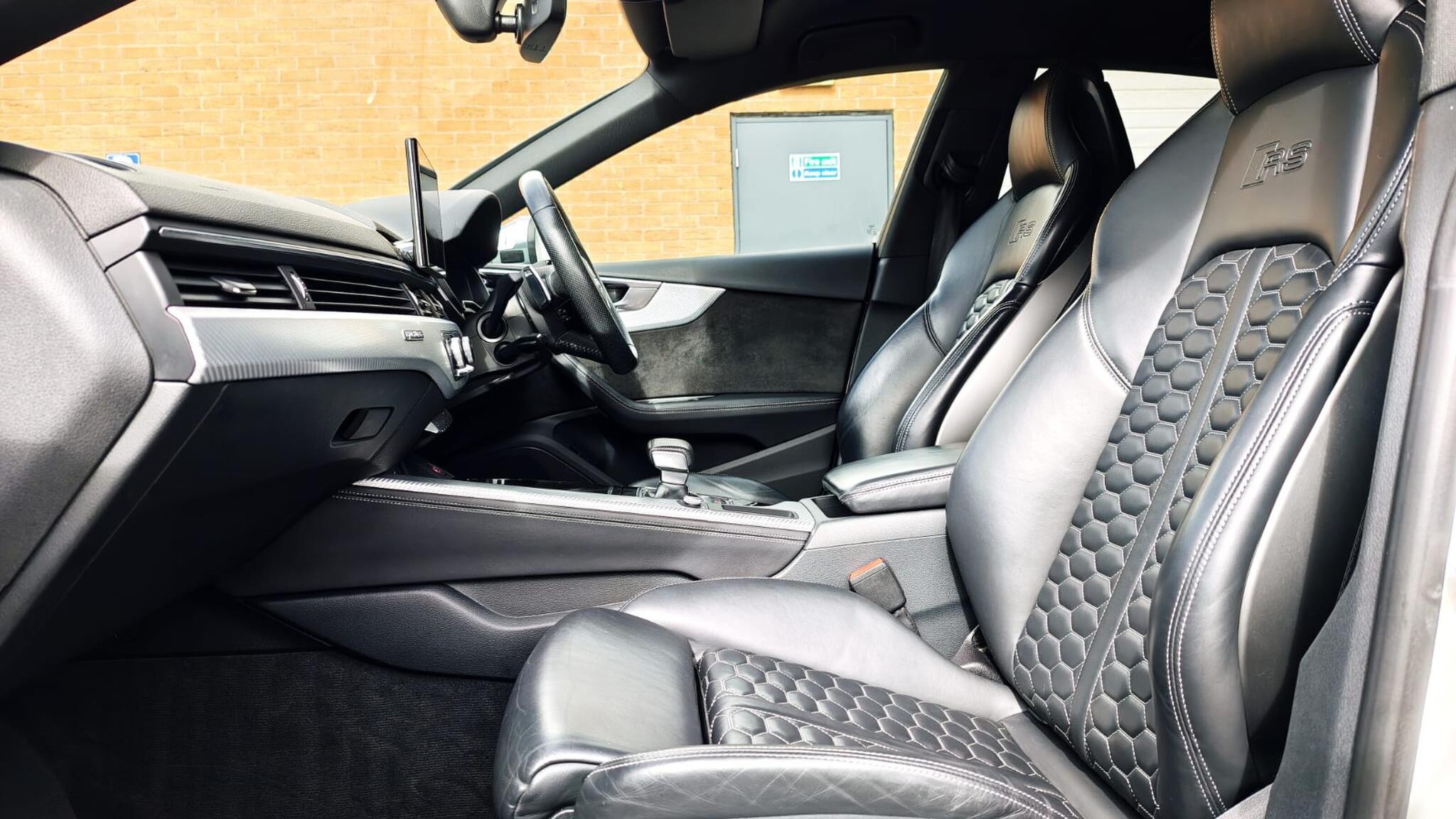 Audi RS5 view 34