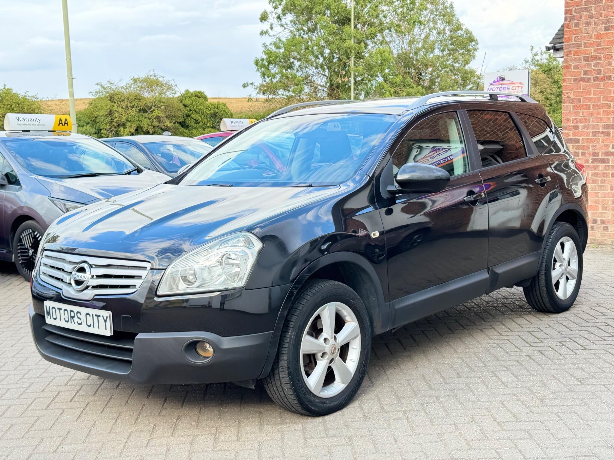 Nissan Qashqai+2 view 4