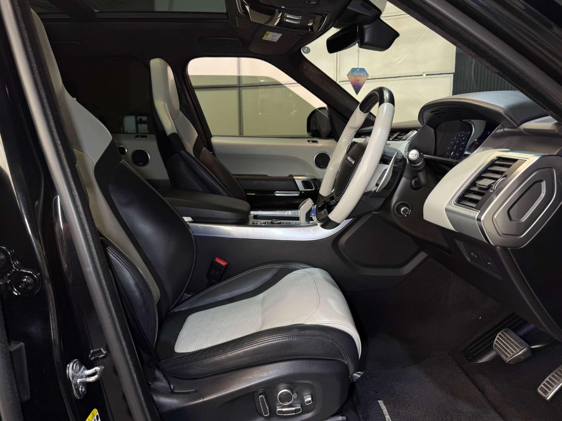 Land Rover Range Rover Sport view 23