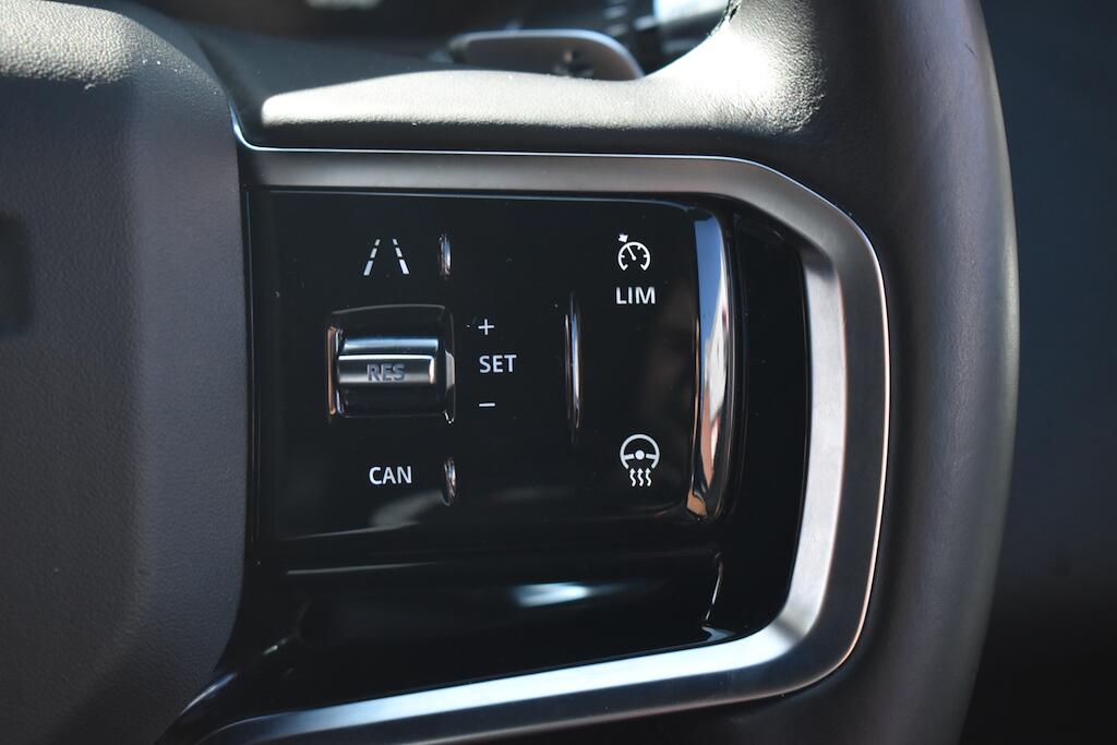 Land Rover Range Rover Velar view 58