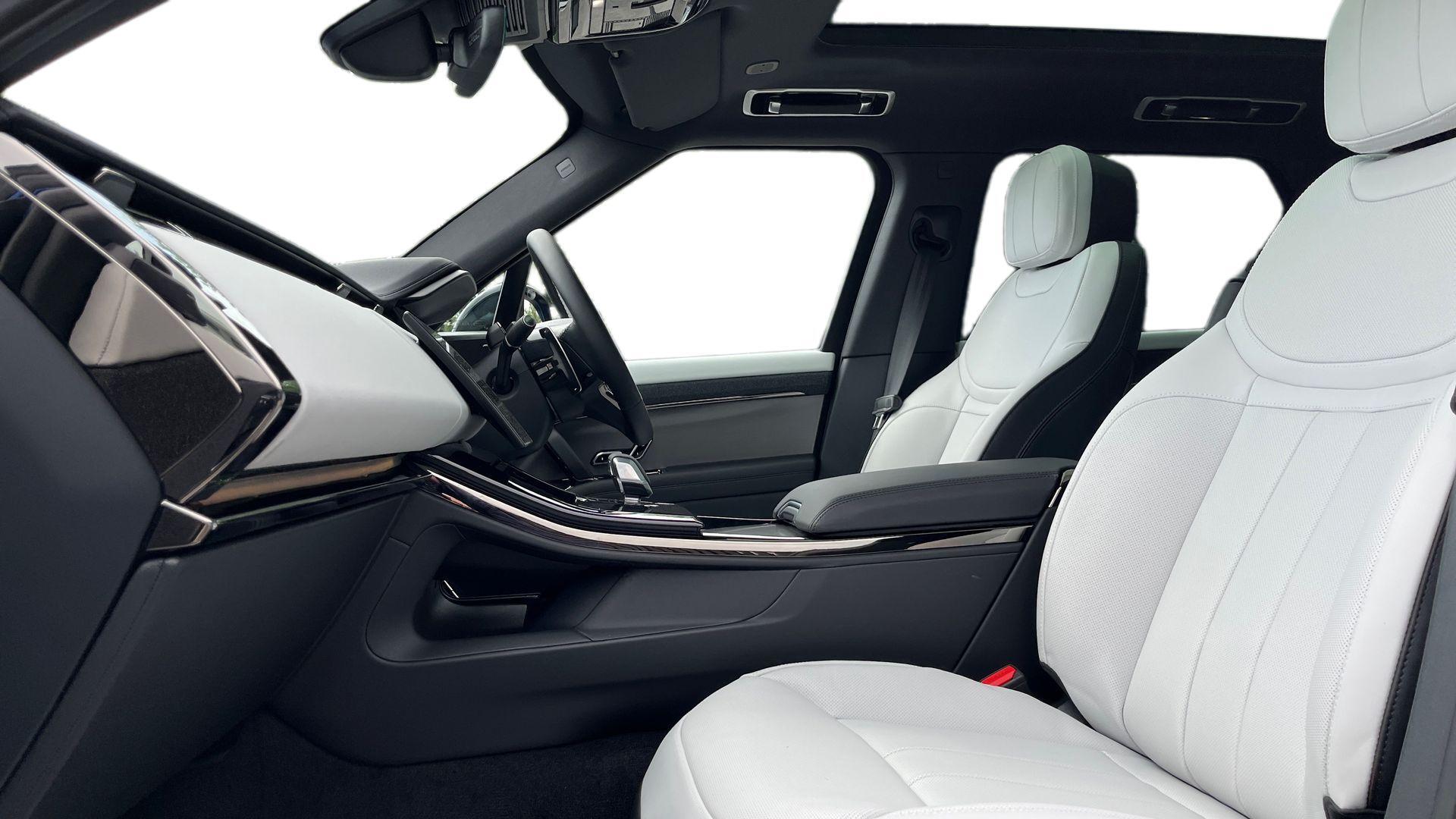 Land Rover Range Rover Sport view 31