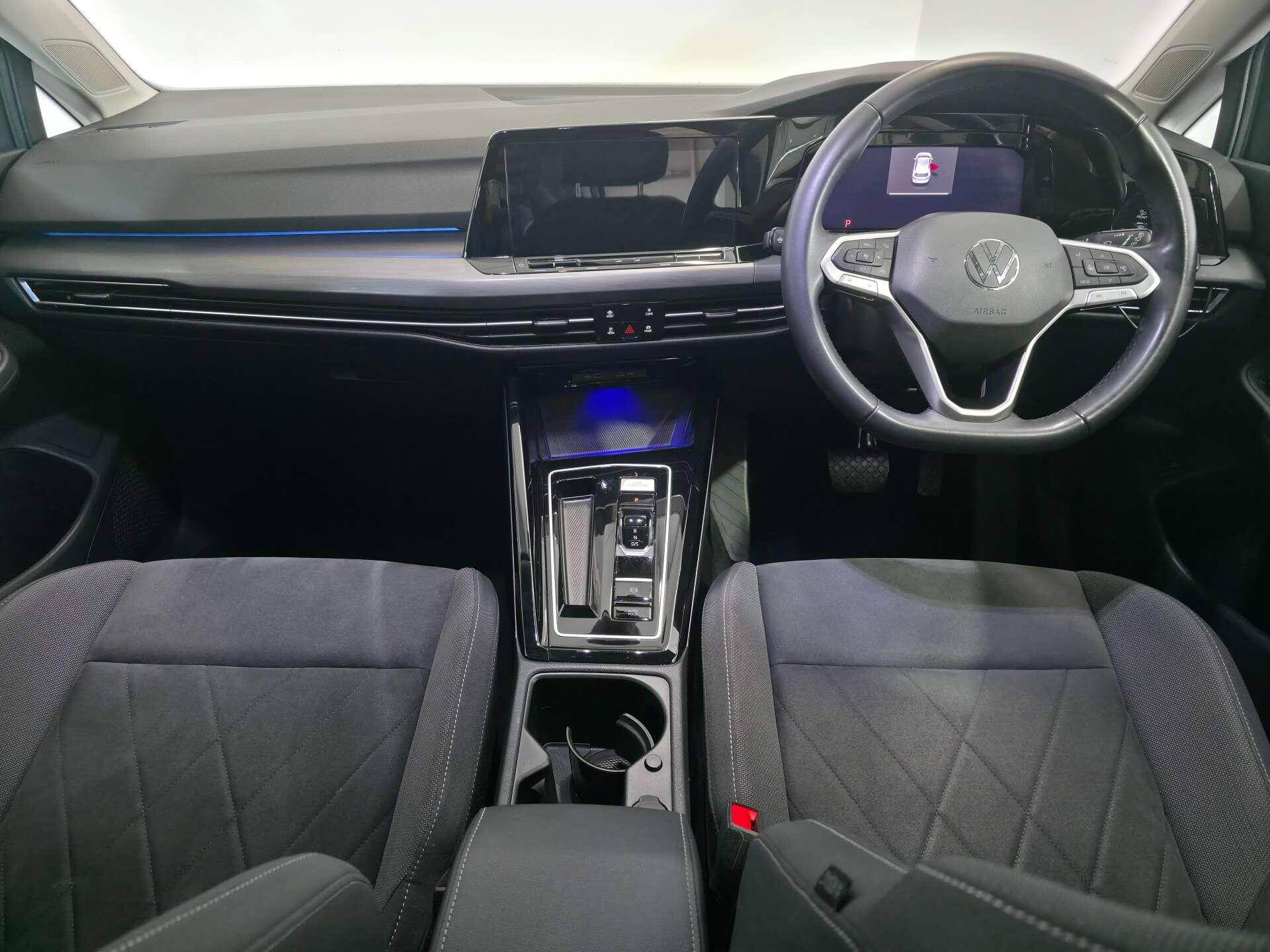 Volkswagen Golf view 12