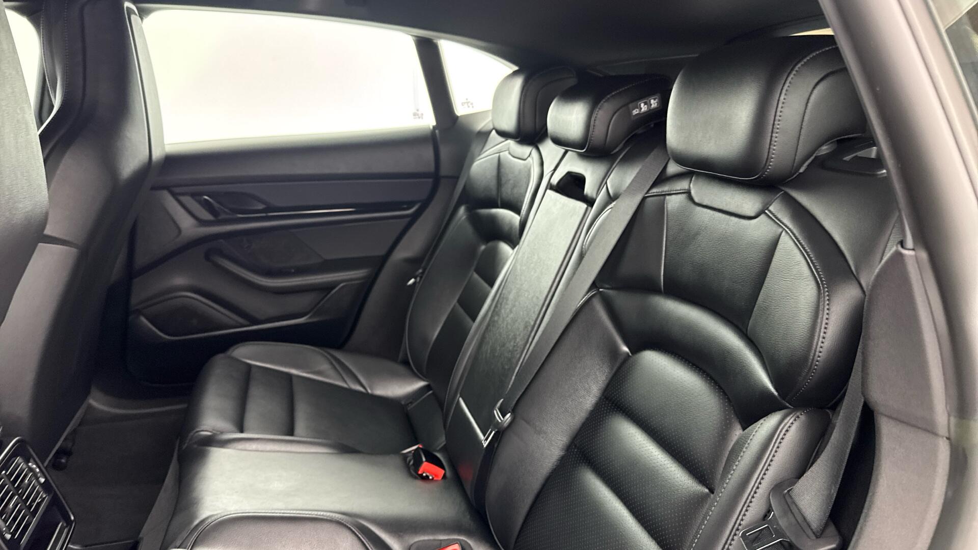 Porsche Taycan view 14