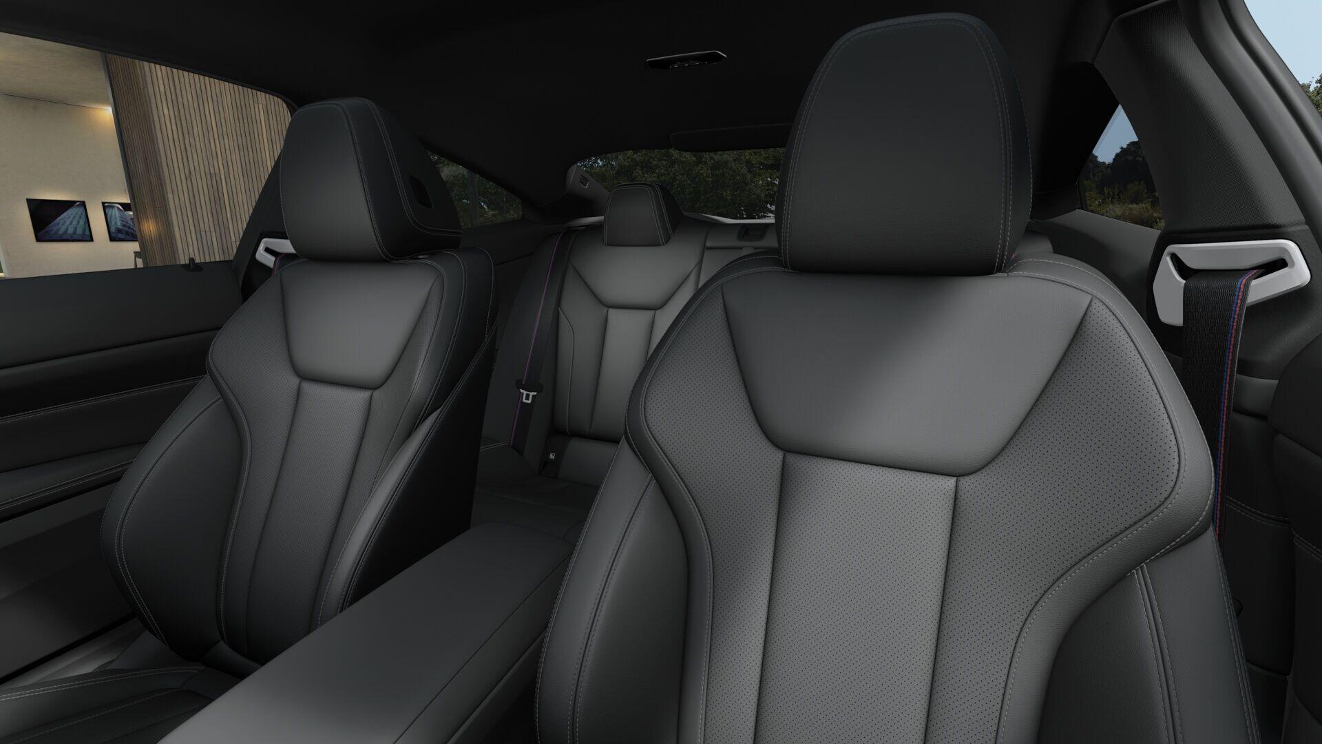 BMW 4 Series view 11